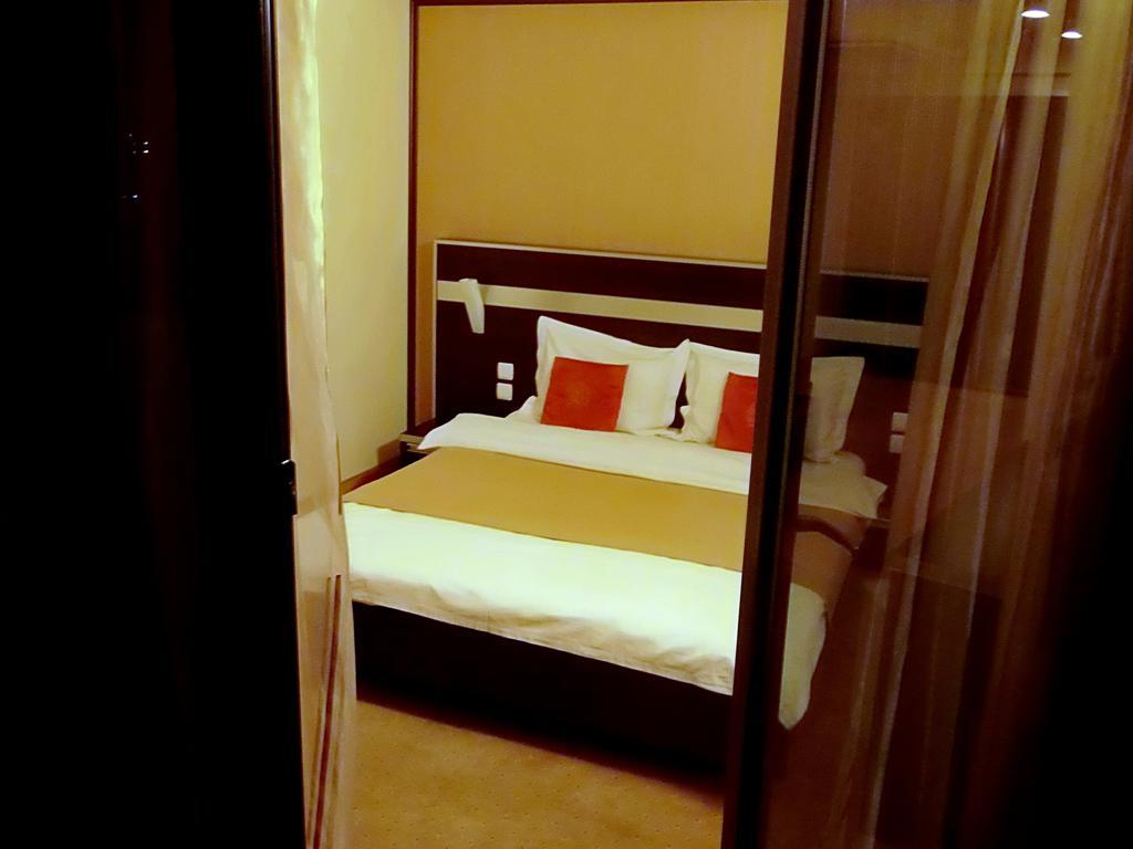 Hotel Angellis Temesvár Szoba fotó