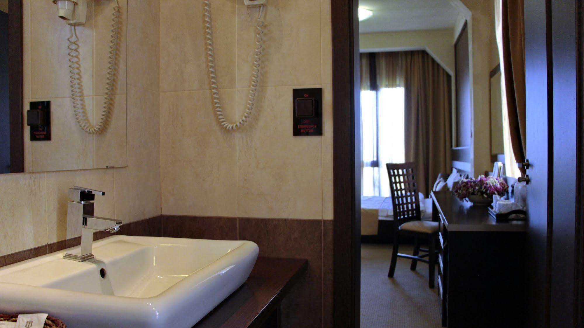 Hotel Angellis Temesvár Kültér fotó